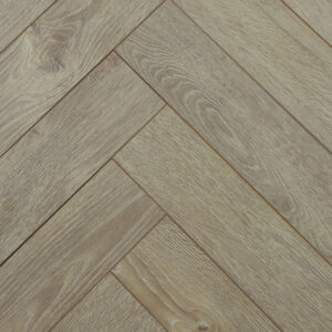 Ламинат Arrow  WoodStyle Дуб Юми 12 мм 600*100*12 (упак 22 шт./1,32м2 пал 105,6м2) кл.34
