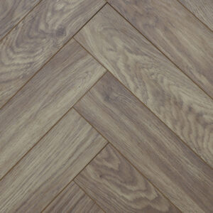 Ламинат Arrow  WoodStyle Дуб Хантингтон 12 мм 600*100*12 (упак 22 шт./1,32м2 пал 105,6м2) кл.34